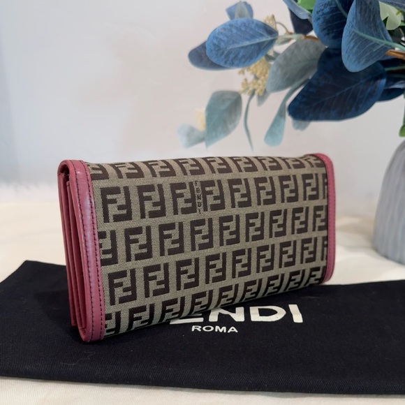FENDI Zucchino Canvas Pink Leather Bifold Wallet with Fendi dust bag - Picture 5 of 16